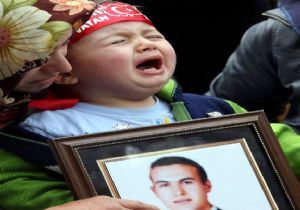 Şehit oğlu herkesi ağlattı